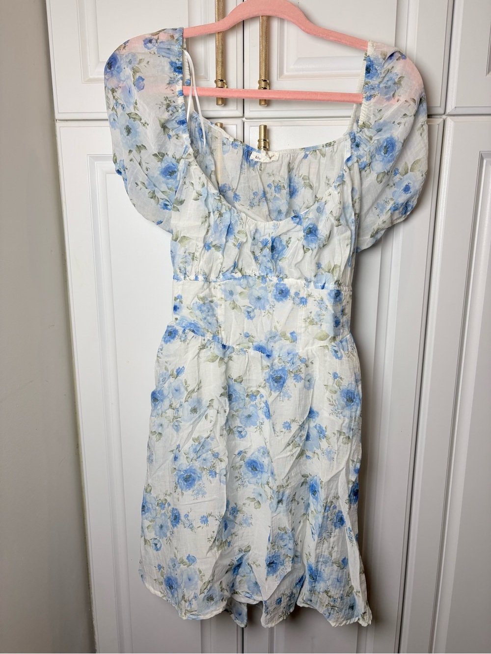 Blu Pepper White Dress with Blue Floral Print size Large